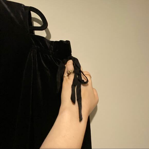 SAMANTHA DRU Ruffle Velvet Cold Open Shoulder Tie Bow Sweatshirt Top - Picture 6 of 10